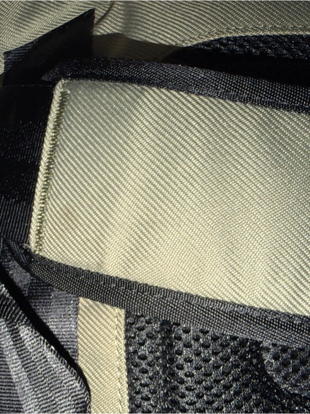 Incase Range cycling Backpack - Picture 4 of 5